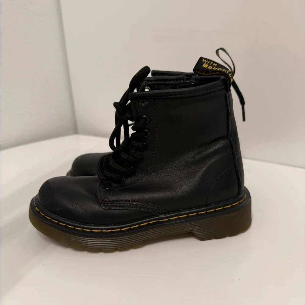 DR. Martens JUNIOR 1460 SOFTY T LEATHER LACE UP BOOTS Size 12